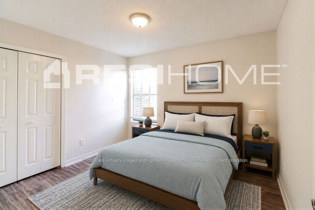 Building Photo - 3739 Mandarin Woods Dr N