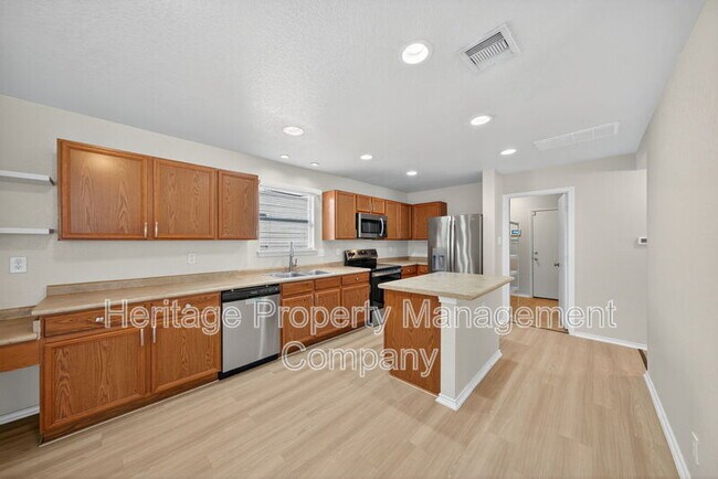 Building Photo - 7719 Mesquite Farm