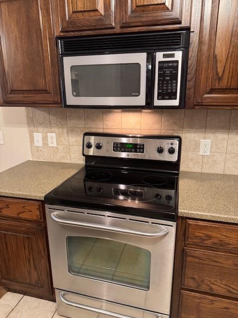 Building Photo - 1805 Wheatland Pl