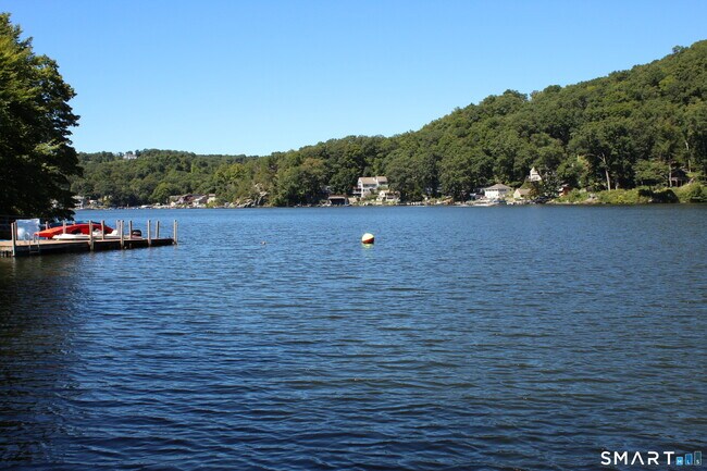 Building Photo - 11 Mohawk Trail