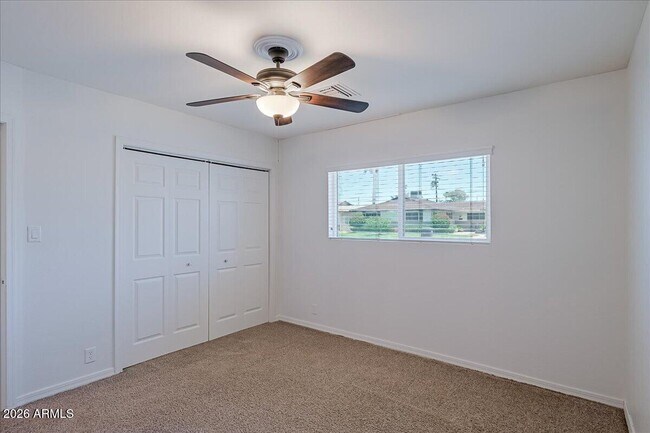 Building Photo - 536 N Cheri Lynn Dr