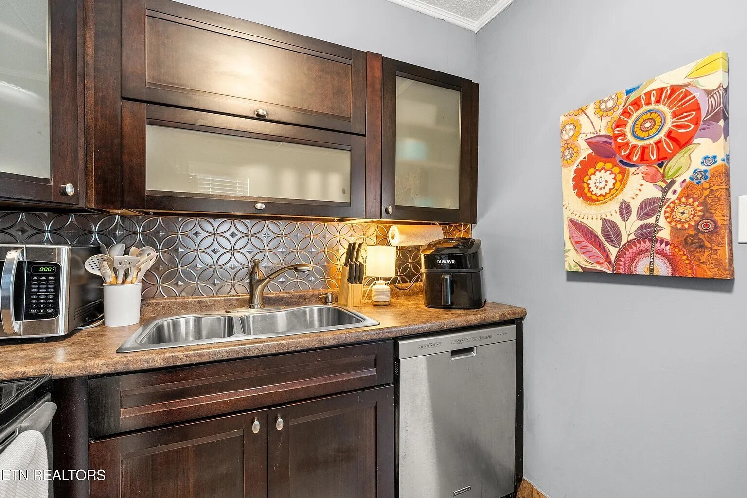 Building Photo - 2718 Painter Ave