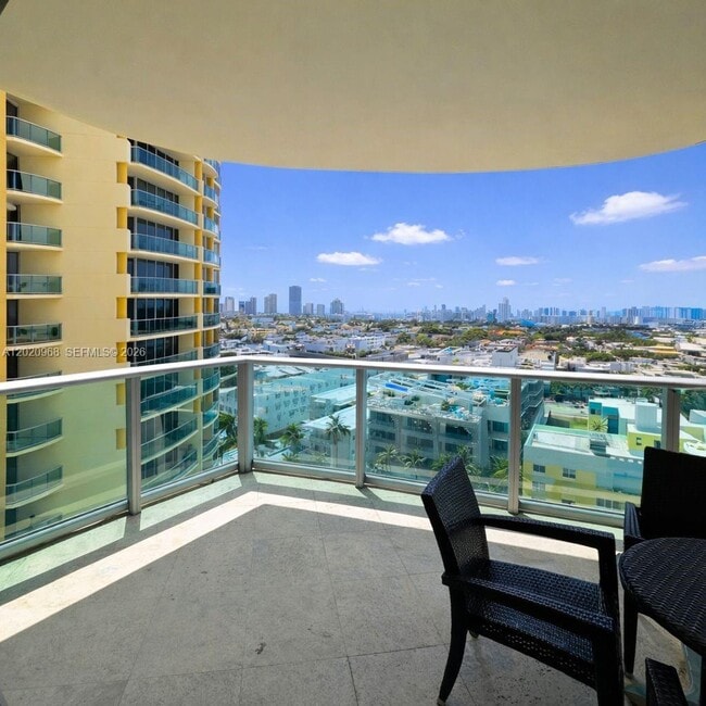 Building Photo - 1455 Ocean Dr