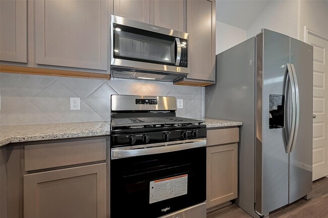 Building Photo - 13625 Goldeye Dr