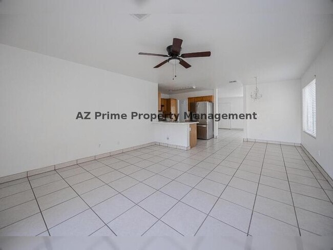 Building Photo - 10864 W Devonshire Ave