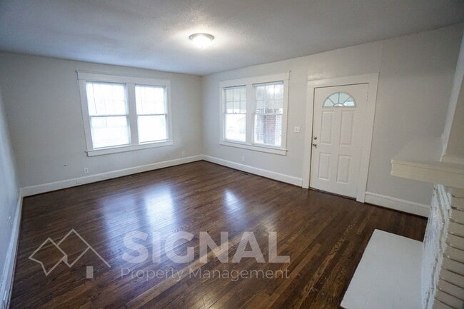 Building Photo - 7125 3rd Ave S