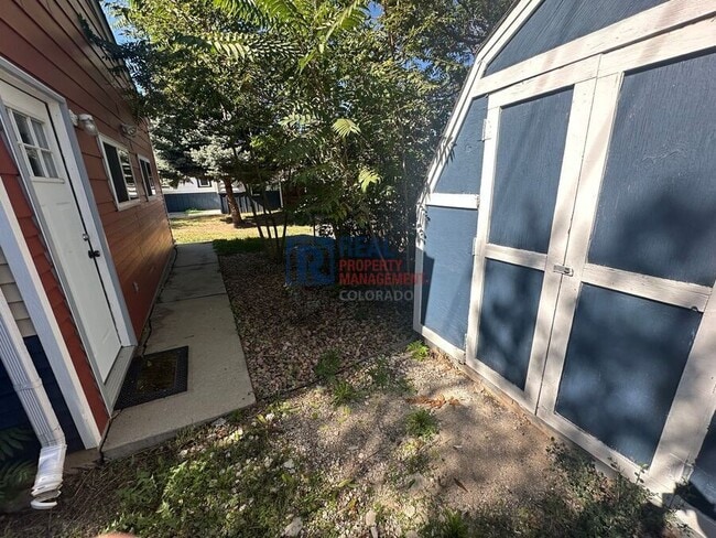 Building Photo - 796 Kenton St