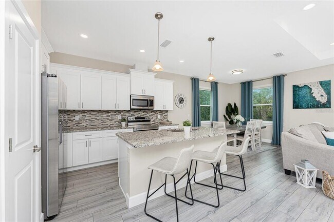 Building Photo - 7186 Rosemont Dr