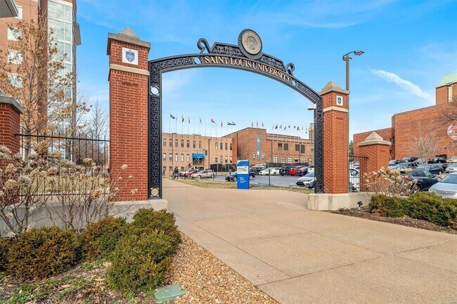 Building Photo - 4101 Laclede Ave