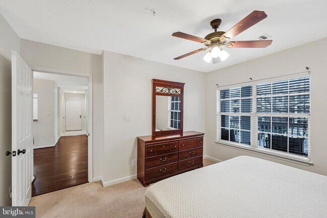 Building Photo - 20320 Beechwood Terrace