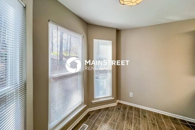 Building Photo - 4 Bedroom Pet-Friendly Home in MONTEVALLO, AL with Main Street Renewal