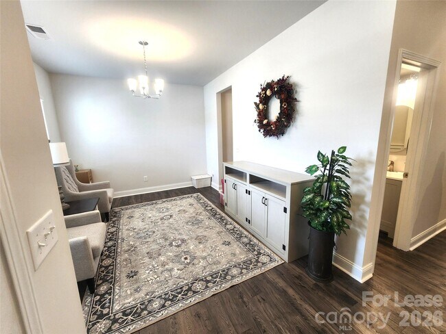 Building Photo - 4005 Puddle Pond Rd