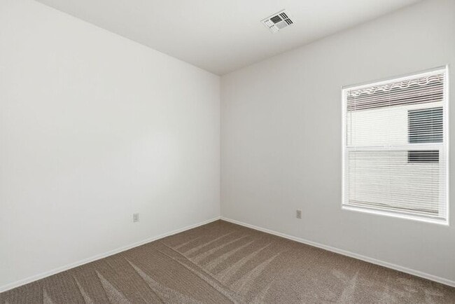 Building Photo - 6658 S Stone Fly Dr