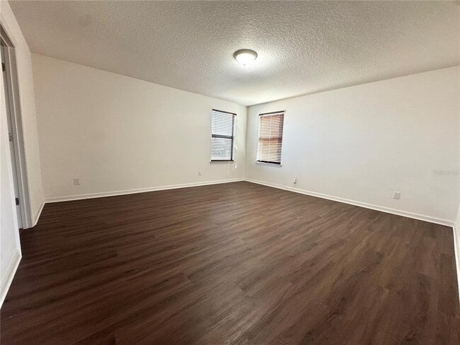 Building Photo - 5673 Elsinore Way