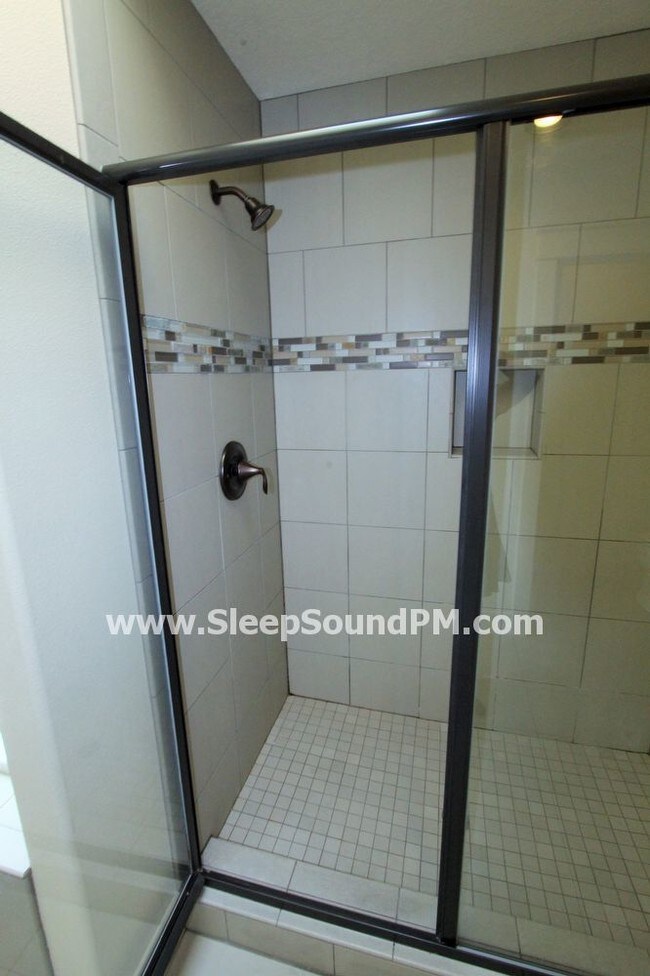 Building Photo - 16298 NW Rosetta St