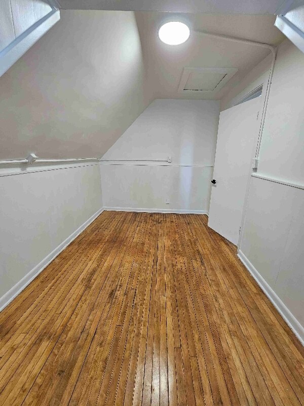 Building Photo - 309 Maple St