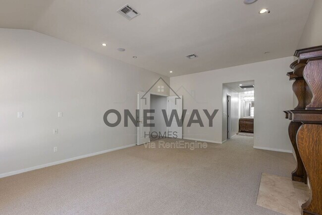 Building Photo - 49 Biltmore Estates Dr