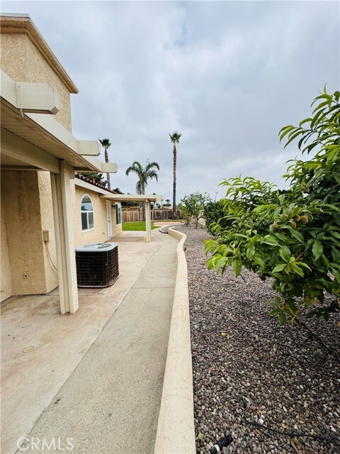 Building Photo - 25665 Sierra Leone Ct