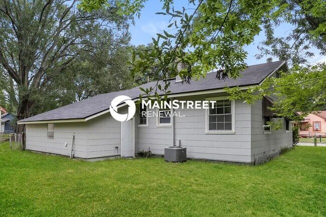 Building Photo - 3 Bedroom Pet-Friendly Home in Jacksonvill...