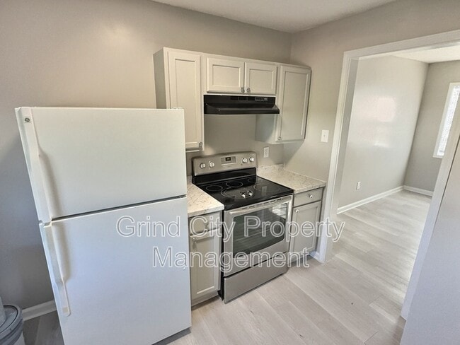 Building Photo - 1157 N Belvedere Blvd