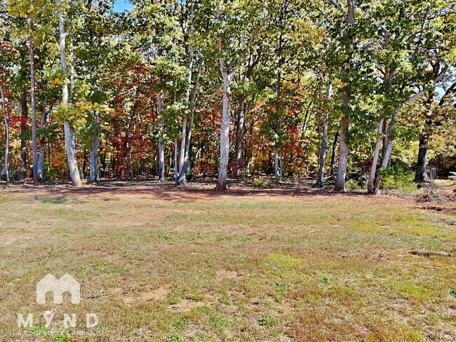 Building Photo - 3274 Anderson Mountain Rd