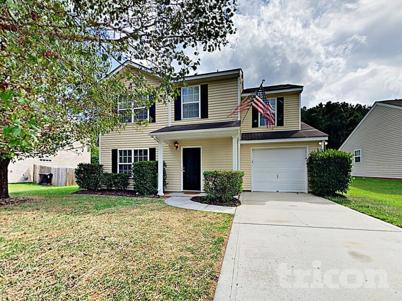 Building Photo - 2656 Captains Watch Rd NE