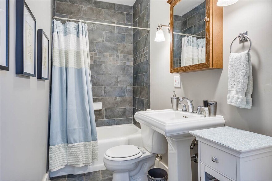 Building Photo - 1673 Galloway Ave