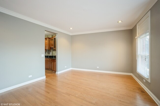 Building Photo - 2032 Valor Ct