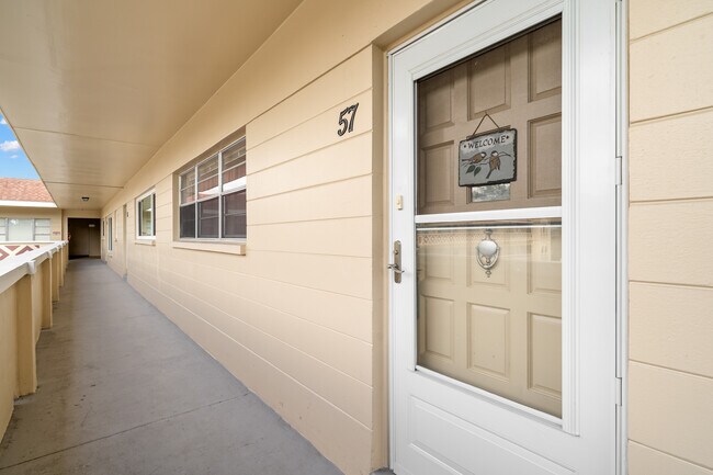 Building Photo - 2383 Netherlands Dr