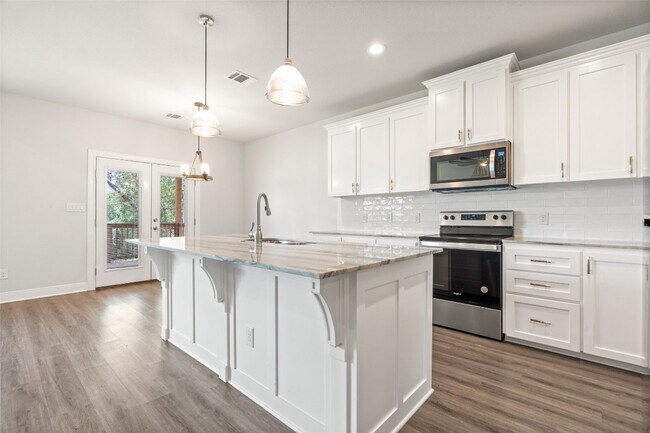 Building Photo - 129 Diamond Head Dr