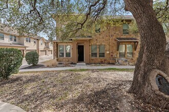 Building Photo - 13800 Lyndhurst St