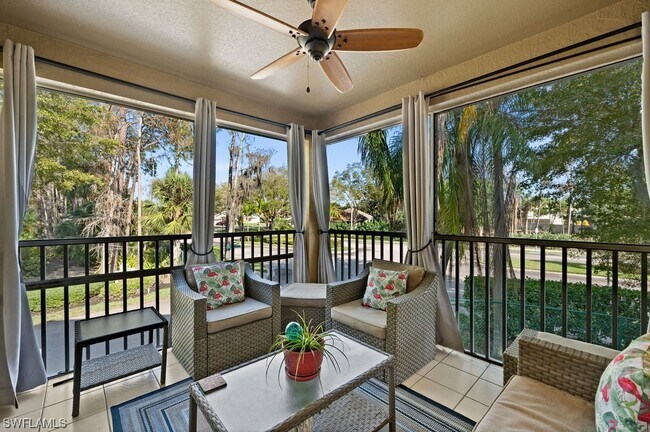 Building Photo - 9570 Crescent Garden Dr