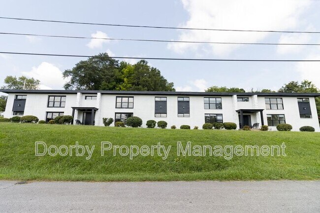 Building Photo - 513 Donaldson Rd