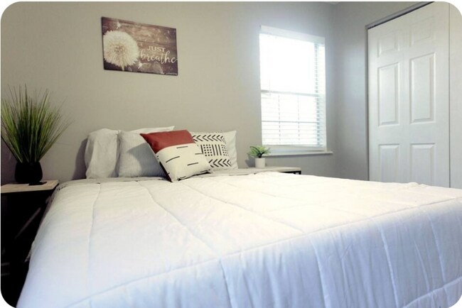 Building Photo - 33B Battery Walk Ct