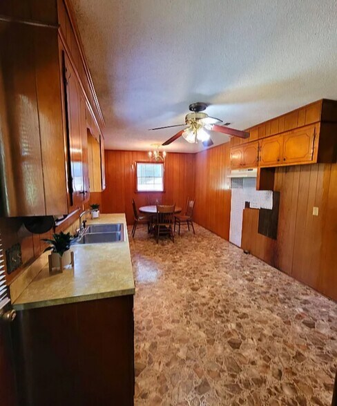 Building Photo - 266 Eisontown Rd
