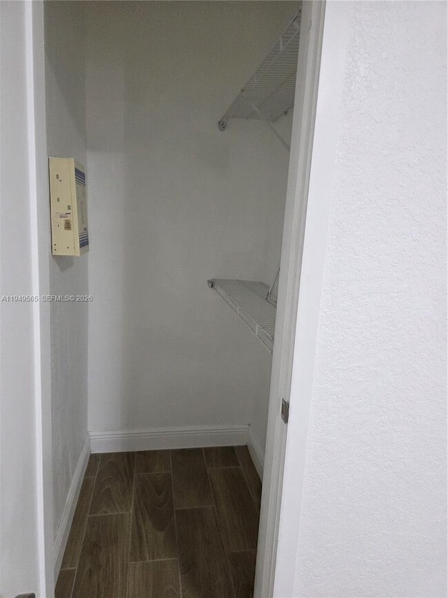 Building Photo - 1191 W 53rd Terrace