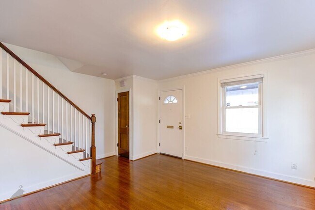 Building Photo - 3937 Ames St NE