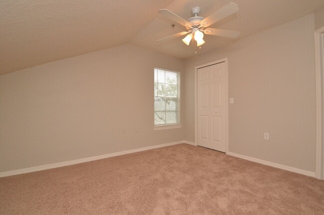 Building Photo - 1/1 Condo in Park Central ~ Gated Community with Resort Style Amenities