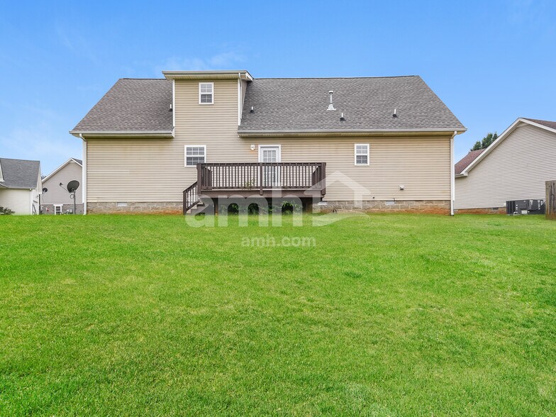 Building Photo - 3645 S Naples Ct