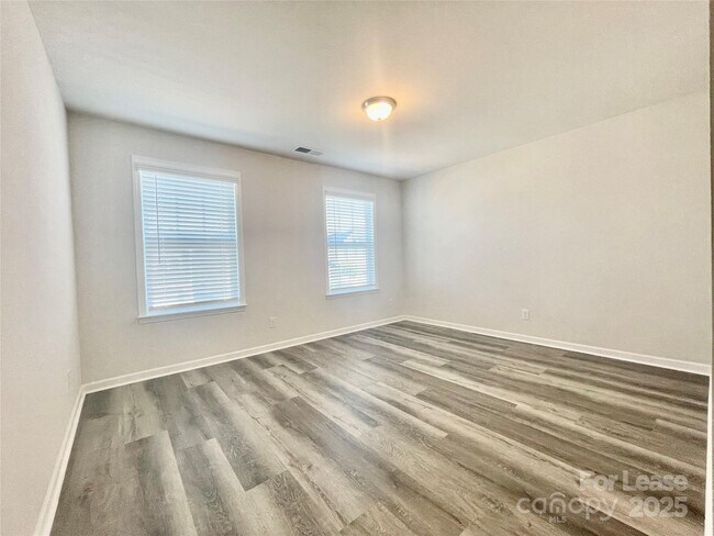 Building Photo - 15034 Cordelia Dr