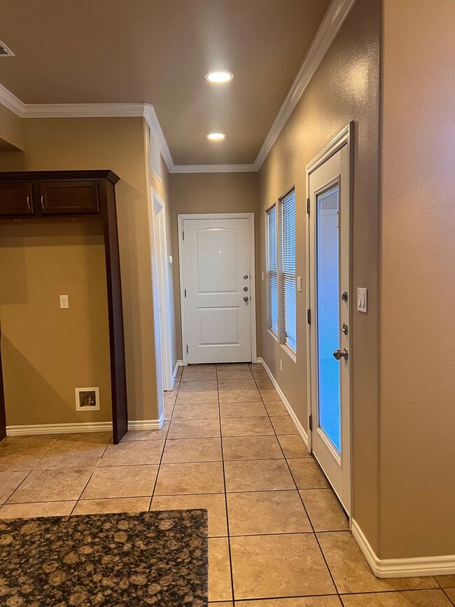 Building Photo - COMING SOON!!  2 Story Townhome