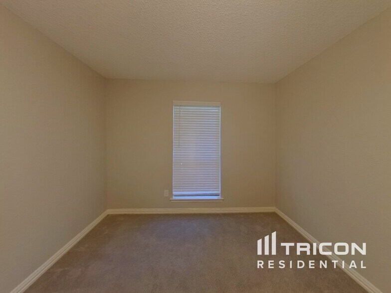 Building Photo - 6056 Birchhill Rd