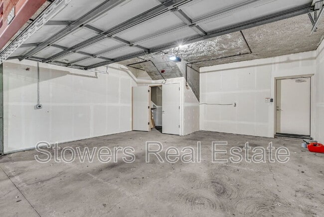 Building Photo - 3620 Finnian Way