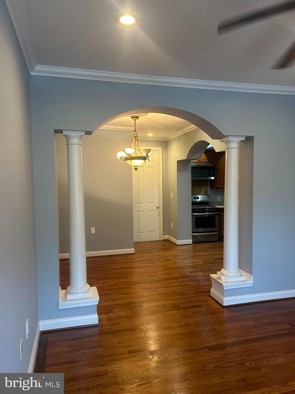 Building Photo - 1169 Morse St NE