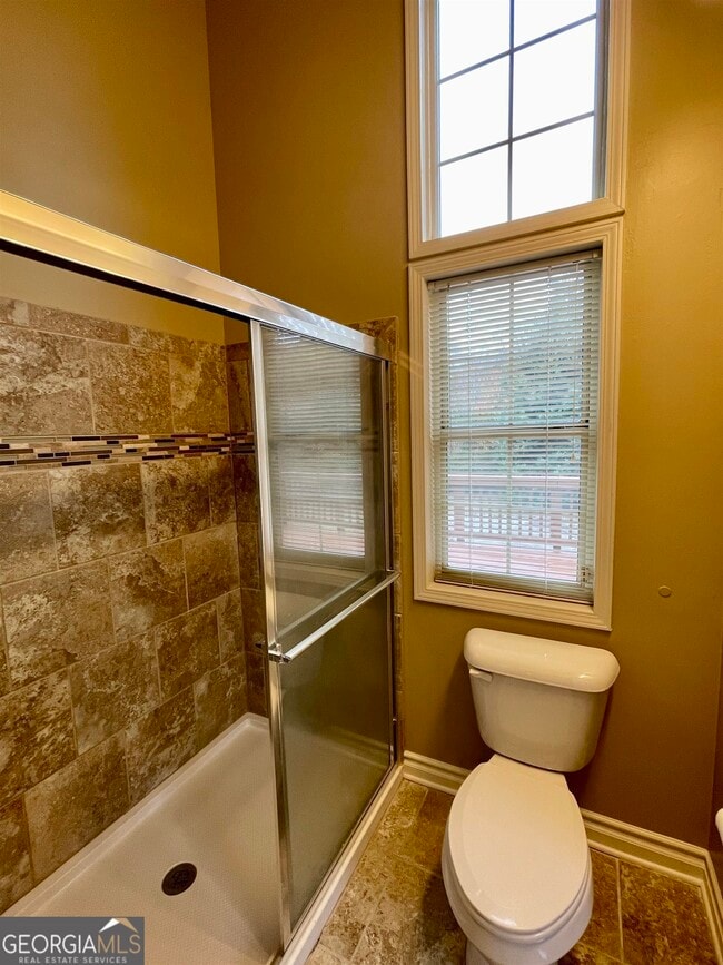 Building Photo - 242 Ebenezer Church Rd