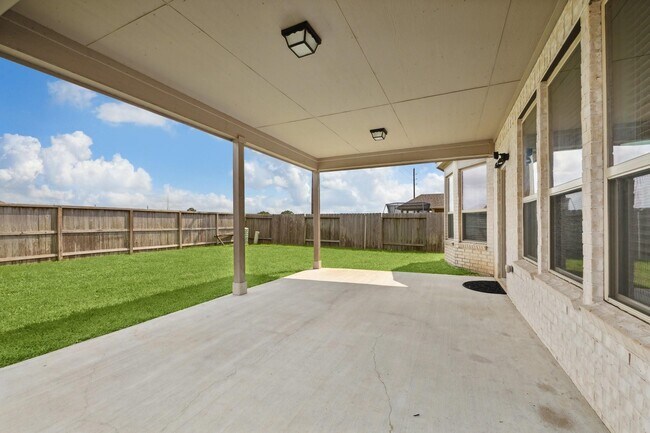 Building Photo - 5014 Rue Dela Croix Dr