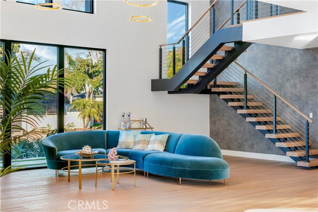 Building Photo - 853 Oak St