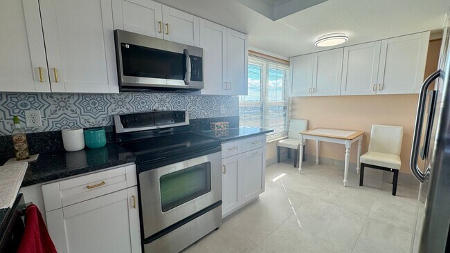 Building Photo - Oceanfront 3 Bedroom 2 Bath Condo. Jacksonville Beach. Amenities. Private Beachfront Balcony w/ B...