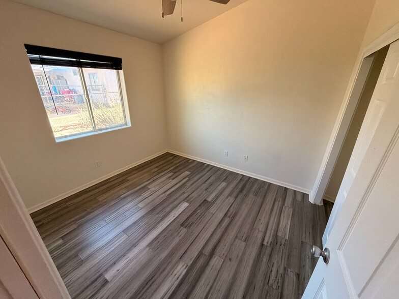 Building Photo - 5411 Baileya Ave