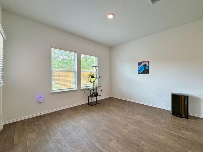 Building Photo - 14812 Afleet Alex St